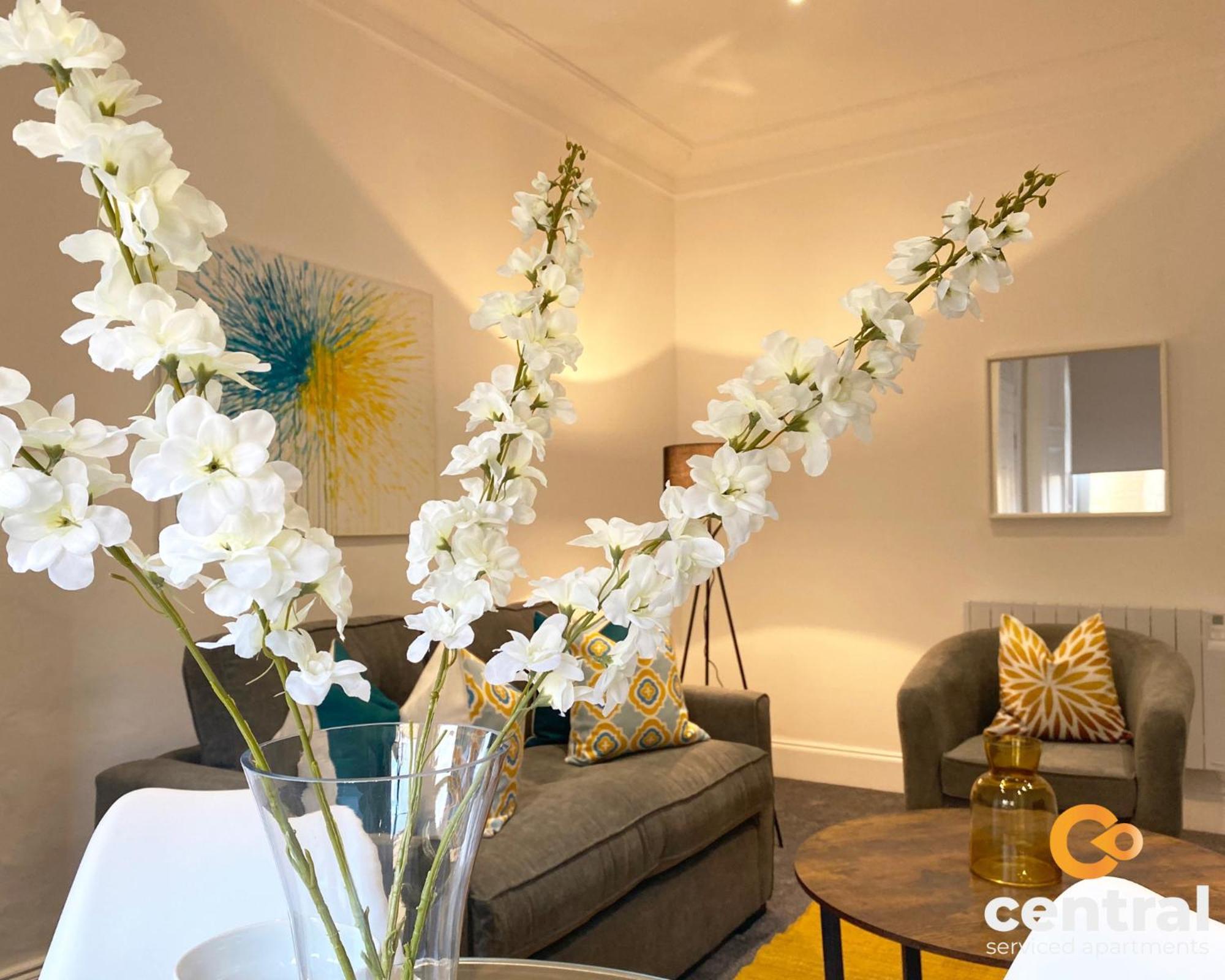 Central Serviced Apartments - Cosy 1 Bedroom - Modern - Close To Transport Links - Quiet Neighbourhood - Fast Wifi - Fully Equipped - Smart Tvs In All Rooms - Monthly Stays Welcome - Free Street Parking - Ideal Relocation To Dundee Accommodation Exteriör bild